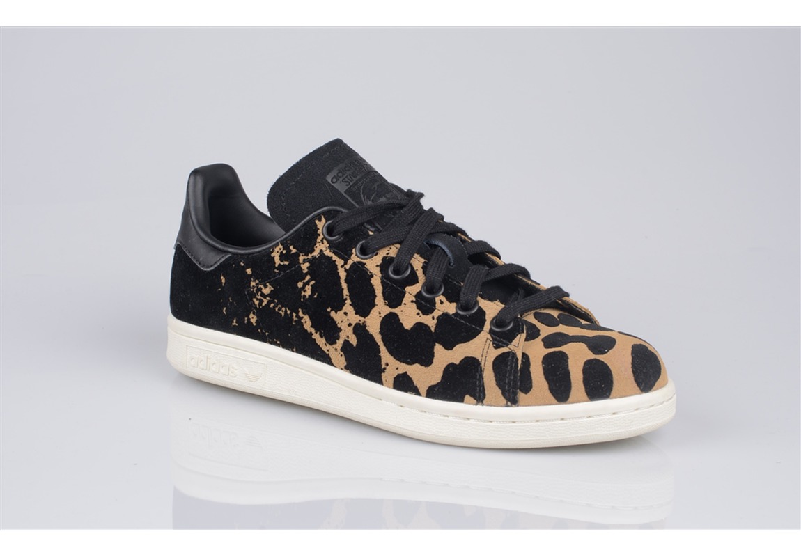 chaussure adidas leopard homme