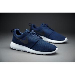 basket bleu marine homme nike